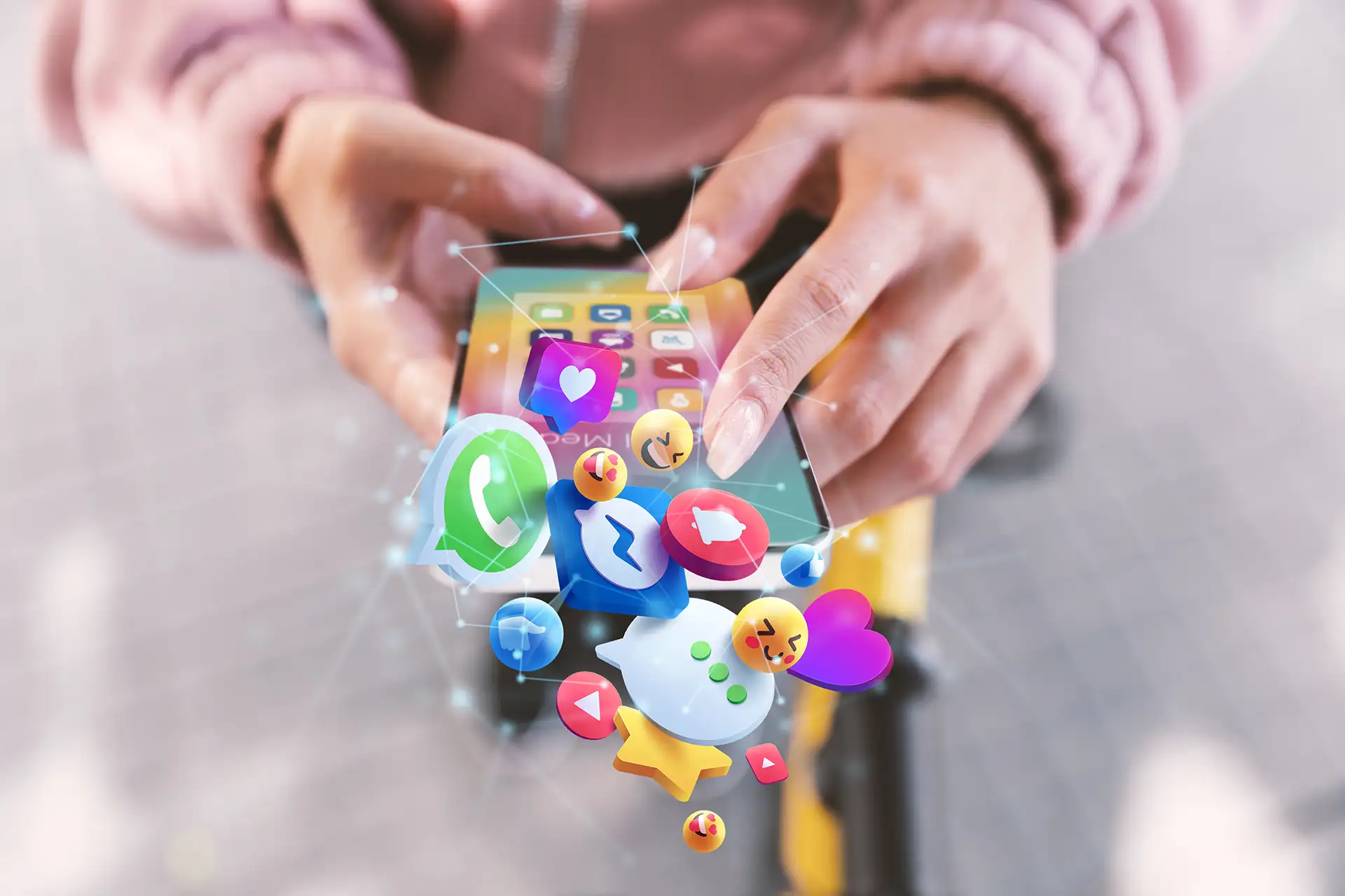 Réseaux Sociaux : Comment ils Redéfinissent les Interactions en Ligne